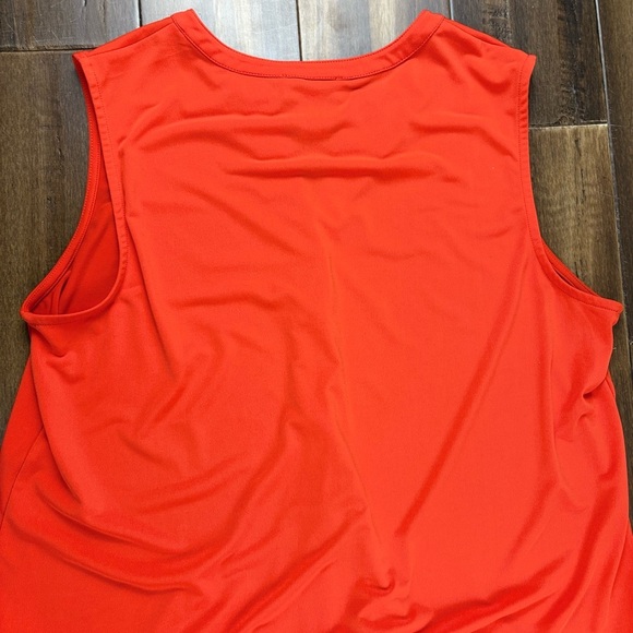 Carmen Marc Valvo Blouse size L Flowy Tank Top Sheer V Neck Satin - Picture 7 of 9